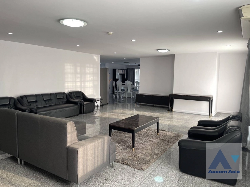 unit 3 Bedrooms  Condominium For Rent & Sale in Sukhumvit, Bangkok  near BTS Asok - MRT Sukhumvit (AA24463)
