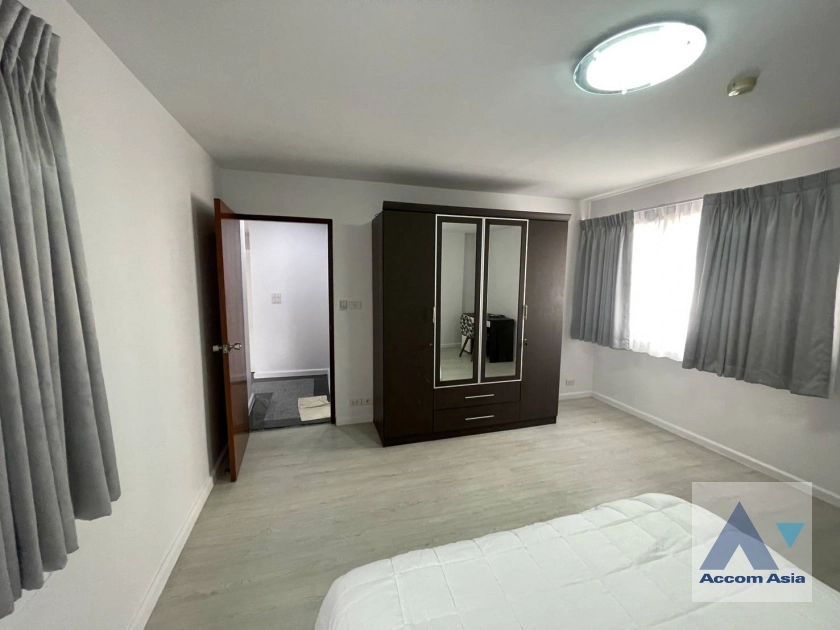 27  3 br Condominium for rent and sale in Sukhumvit ,Bangkok BTS Asok - MRT Sukhumvit at Liberty Park I AA24463