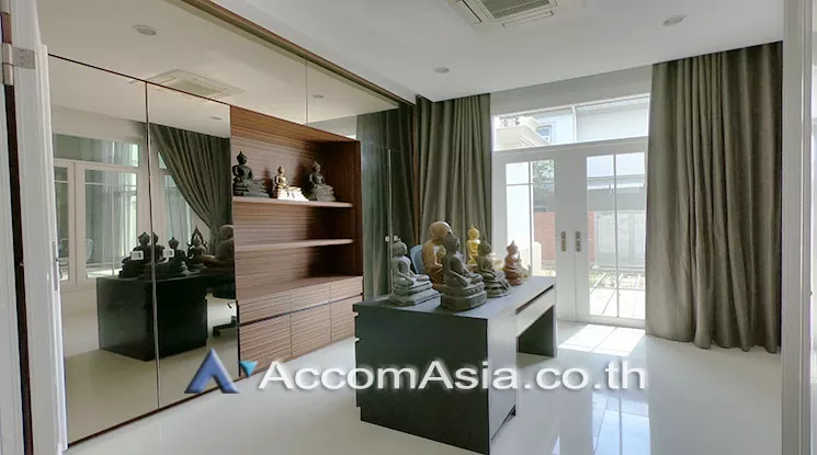 5  4 br House For Sale in Ratchadapisek ,Bangkok  at Grand Crystal AA24470