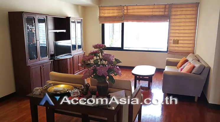  3 Bedrooms  Condominium For Sale in Sathorn, Bangkok  near BTS Chong Nonsi - MRT Lumphini (AA24478)