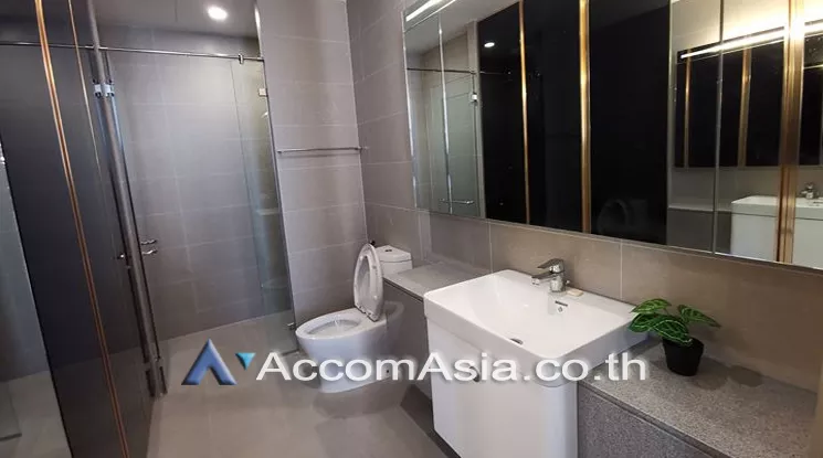  1 Bedroom  Condominium For Rent & Sale in Ploenchit, Bangkok  near BTS Ploenchit (AA24479)