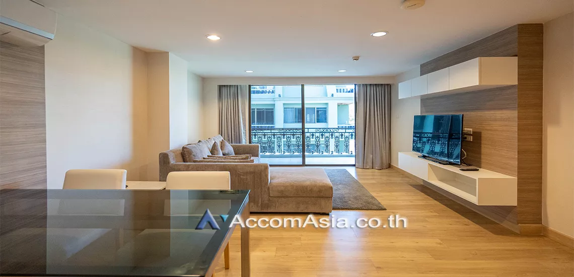  1 Bedroom  Apartment For Rent in Ploenchit, Bangkok  near BTS Ploenchit (AA24488)