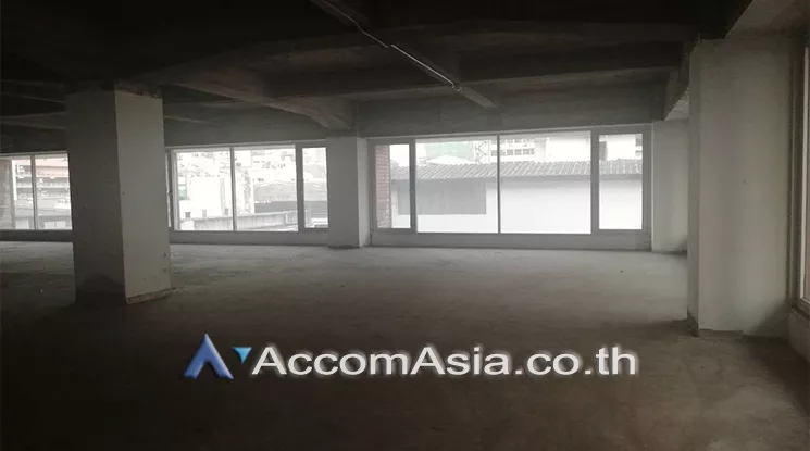  1  Retail / Showroom For Rent in Silom ,Bangkok  at Patpong 1 Building AA24491