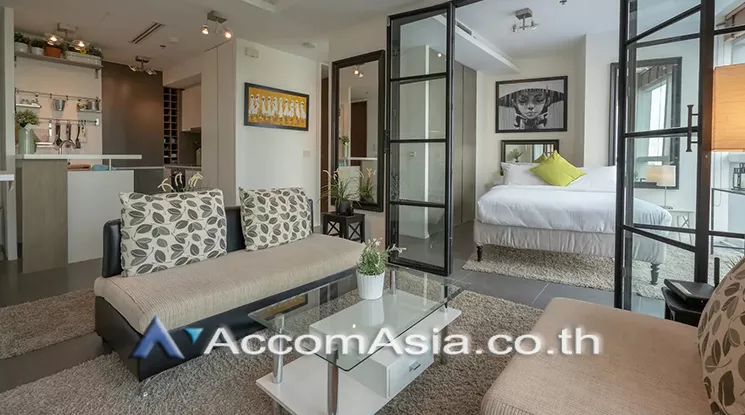  2 Bedrooms  Condominium For Sale in Charoennakorn, Bangkok  near BTS Krung Thon Buri (AA24494)
