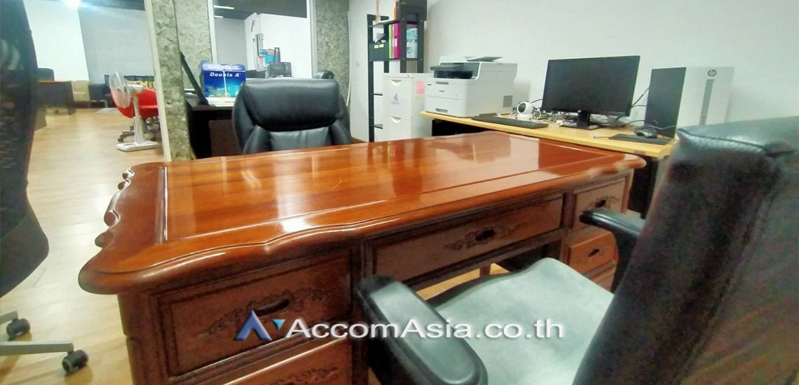 8  Office Space for rent and sale in Sukhumvit ,Bangkok BTS Nana at Sukhumvit Suite AA24502