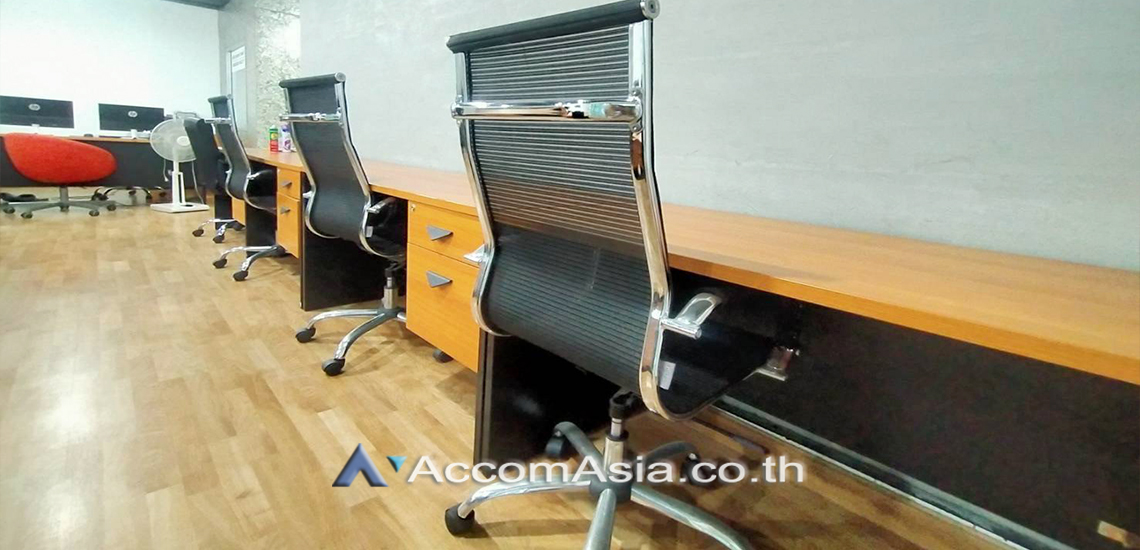 7  Office Space for rent and sale in Sukhumvit ,Bangkok BTS Nana at Sukhumvit Suite AA24502