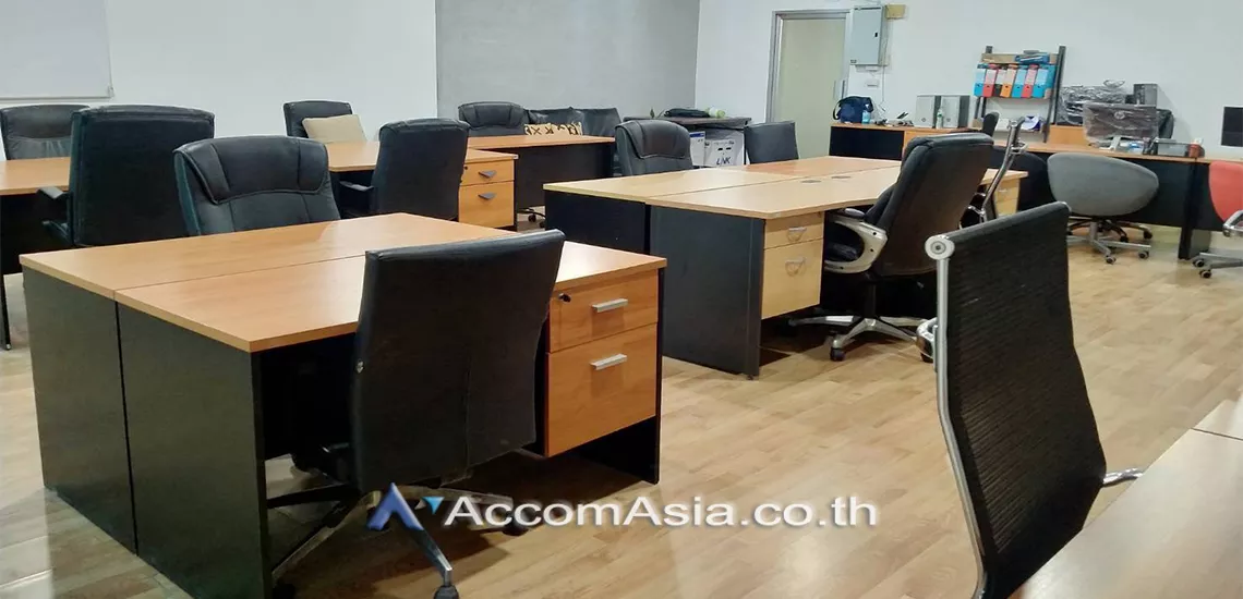  1  Office Space for rent and sale in Sukhumvit ,Bangkok BTS Nana at Sukhumvit Suite AA24502