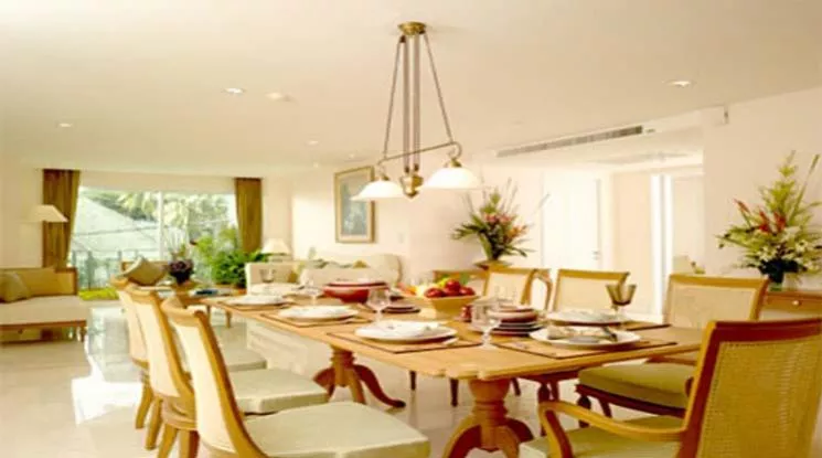 Pet friendly |  Highly Convenient Residence Fews Mins Walk to Silom and Sathon Apartment  3 Bedroom for Rent BTS Chong Nonsi in Silom Bangkok