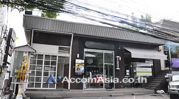  Retail / showroom For Rent in Sukhumvit, Bangkok  near BTS Thong Lo (AA24519)