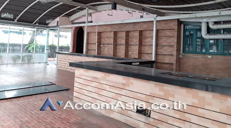  1  Retail / Showroom For Rent in Sukhumvit ,Bangkok BTS Asok AA24526