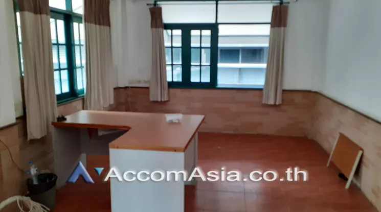9  Retail / Showroom For Rent in Sukhumvit ,Bangkok BTS Asok AA24526