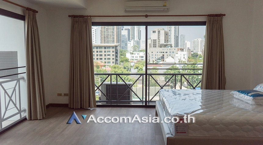 4  3 br Apartment For Rent in Sukhumvit ,Bangkok BTS Phrom Phong at Peaceful Residential Location 1000 Meters to BTS AA24538