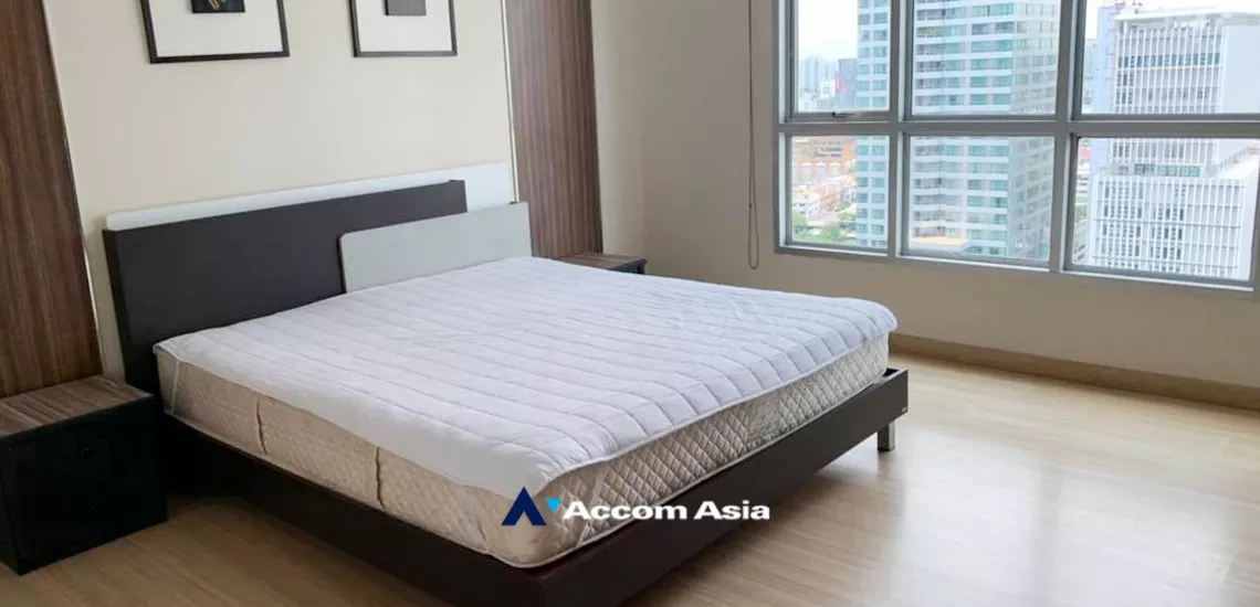 5  2 br Condominium For Rent in Silom ,Bangkok BTS Chong Nonsi at Life at Sathorn AA24545