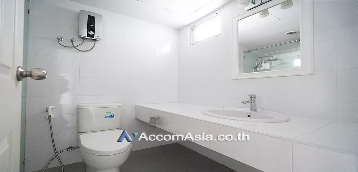 10  3 br Apartment For Rent in Sukhumvit ,Bangkok BTS Ekkamai at Ideal Place For Big Famlilies AA24554