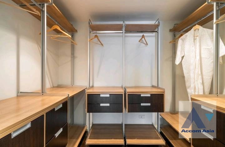 unitDuplex Condo, Pet friendly |  3 Bedrooms  Apartment For Rent in Sukhumvit, Bangkok  near BTS Thong Lo (AA24560)