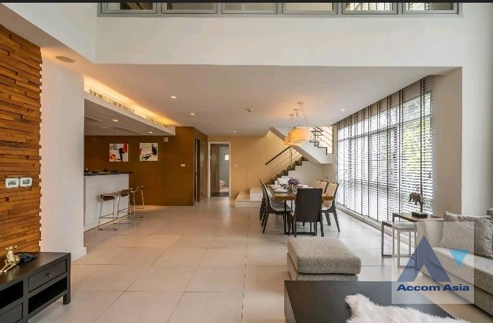 unitDuplex Condo, Pet friendly |  3 Bedrooms  Apartment For Rent in Sukhumvit, Bangkok  near BTS Thong Lo (AA24560)