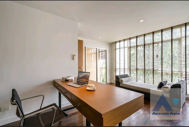 unitDuplex Condo, Pet friendly |  3 Bedrooms  Apartment For Rent in Sukhumvit, Bangkok  near BTS Thong Lo (AA24560)