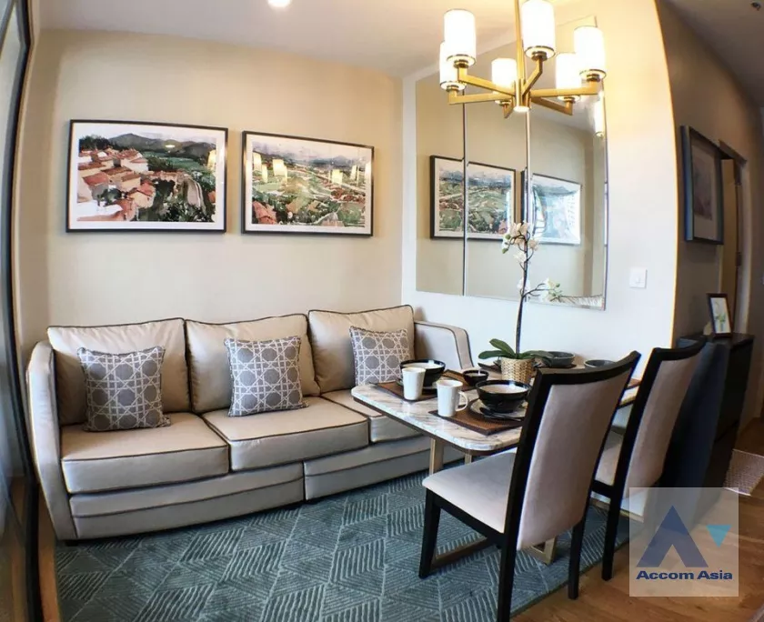 unitNoble Revo Silom Condominium