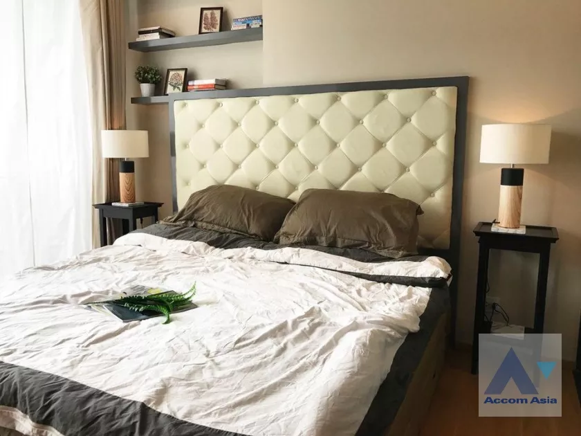 unitNoble Revo Silom Condominium