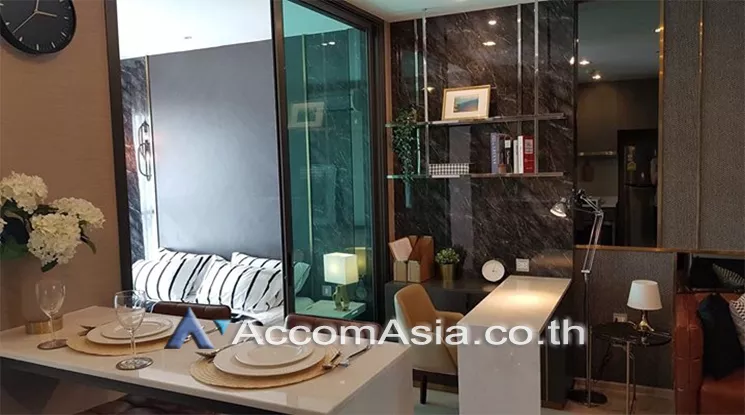  1 Bedroom  Condominium For Sale in Phaholyothin, Bangkok  near BTS Phaya Thai (AA24600)