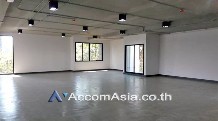  2  Office Space For Rent in Sukhumvit ,Bangkok BTS Thong Lo at 111 We space AA24604