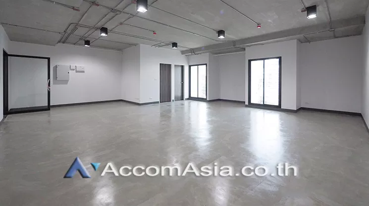 unit Office space For Rent in Sukhumvit, Bangkok  near BTS Thong Lo (AA24606)