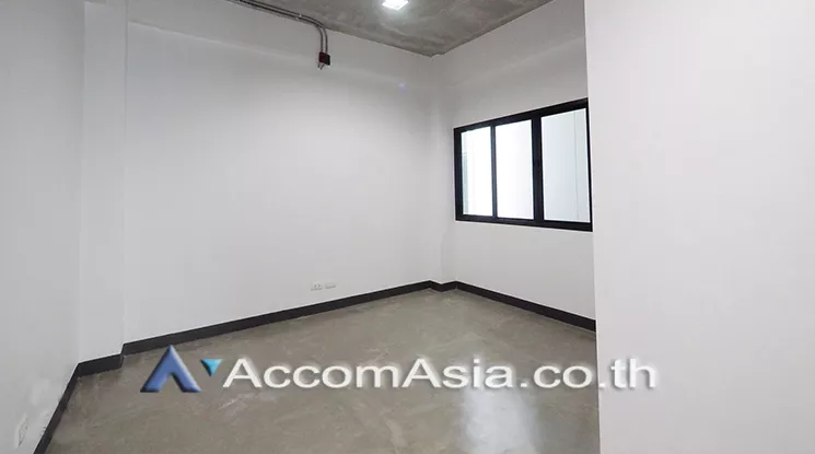 unit Office space For Rent in Sukhumvit, Bangkok  near BTS Thong Lo (AA24606)