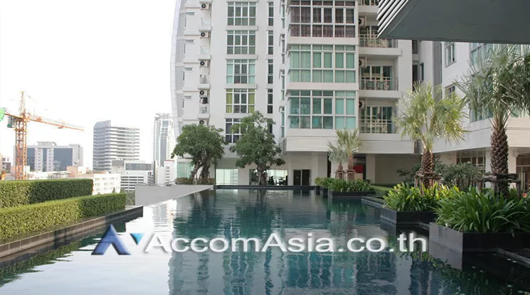 Nusasiri Grand Condo Condominium  2 Bedroom for Sale & Rent BTS Ekkamai in Sukhumvit Bangkok