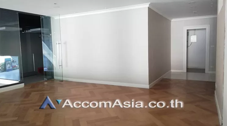 4  Retail / Showroom For Rent in Sukhumvit ,Bangkok BTS Phrom Phong at Retail Space for RENT AA24619