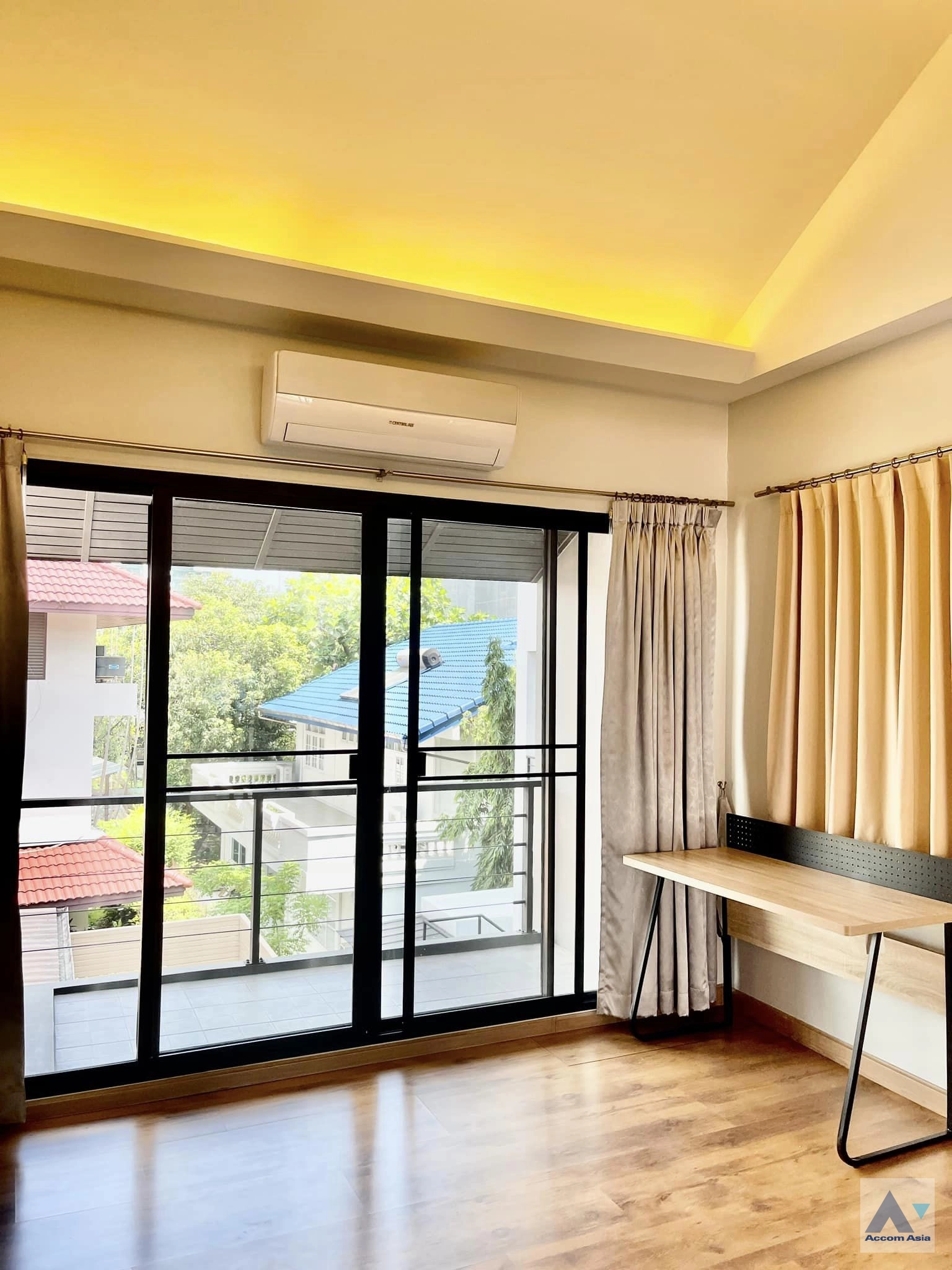 11  4 br House for rent and sale in Sukhumvit ,Bangkok BTS Thong Lo AA24620