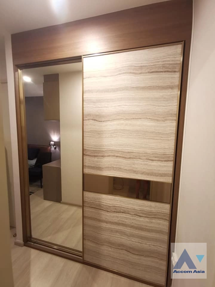 9  2 br Condominium For Rent in Ratchadaphisek ,Bangkok BTS Asok at Life Asoke AA24622