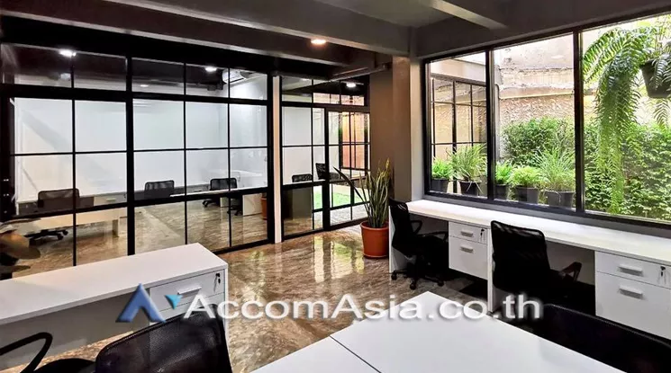 unit Office space For Rent in Sukhumvit, Bangkok  near BTS Asok - MRT Sukhumvit (AA24651)