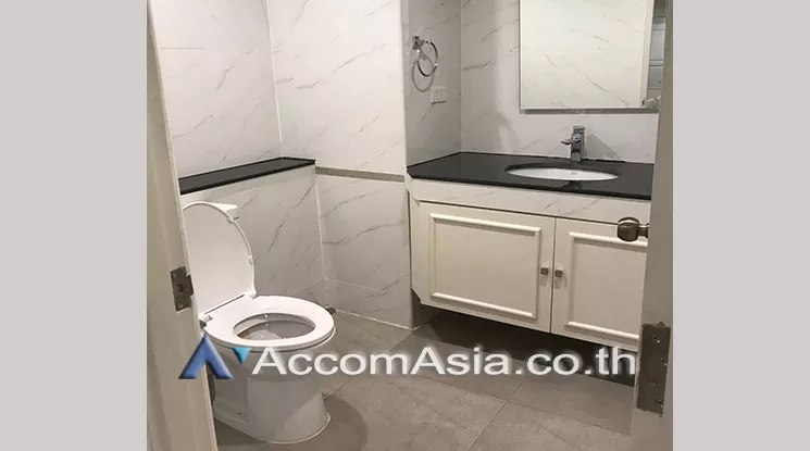 unitBig Balcony |  2 Bedrooms  Apartment For Rent in Sukhumvit, Bangkok  near BTS Phrom Phong (AA24659)
