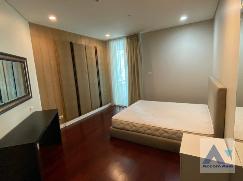 16  3 br Condominium For Rent in Ploenchit ,Bangkok BTS Chitlom at The Park Chidlom AA24662