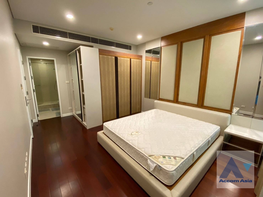 13  3 br Condominium For Rent in Ploenchit ,Bangkok BTS Chitlom at The Park Chidlom AA24662