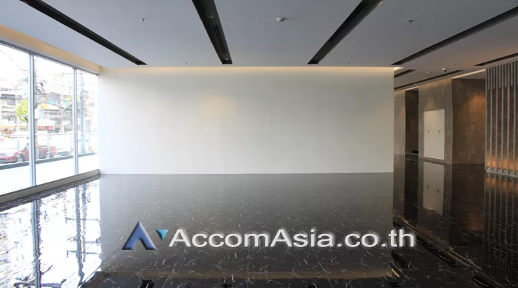  1  Office Space For Rent in Sukhumvit ,Bangkok BTS Phra khanong at Summer Hub AA24664