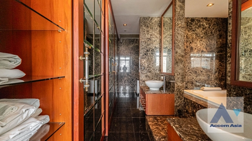 13  3 br Condominium for rent and sale in Sukhumvit ,Bangkok BTS Phrom Phong at Le Raffine Sukhumvit 31 AA24683