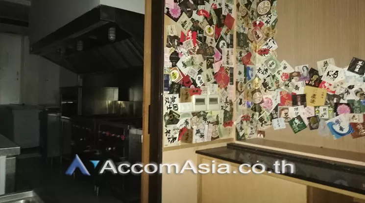 9  Retail / Showroom For Rent in Sukhumvit ,Bangkok BTS Thong Lo at Retail Space for RENT AA24686