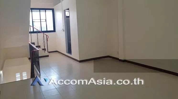 5  3 br Shophouse For Rent in Sathorn ,Bangkok  AA24690