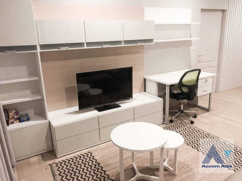 unit 1 Bedroom  Condominium For Rent & Sale in Sukhumvit, Bangkok  near BTS Phrom Phong (AA24694)