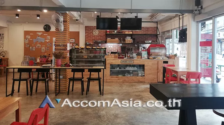  Retail / showroom For Rent in Sukhumvit, Bangkok  near BTS Asok (AA24702)