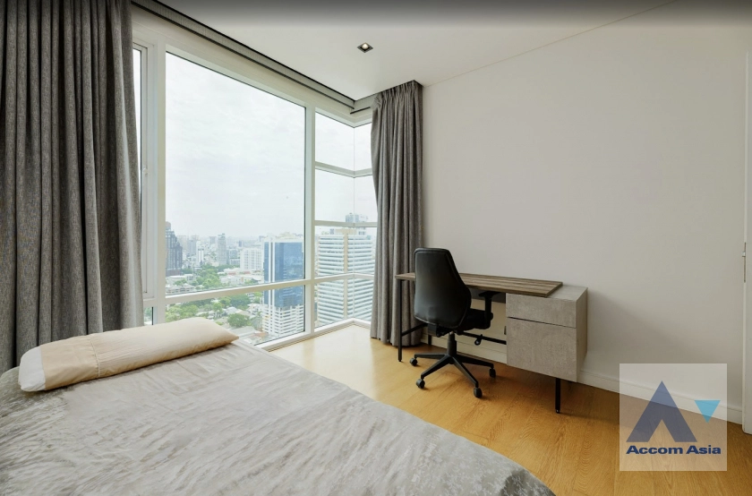 17  3 br Condominium For Sale in Sukhumvit ,Bangkok BTS Ekkamai at Fullerton Sukhumvit AA24711