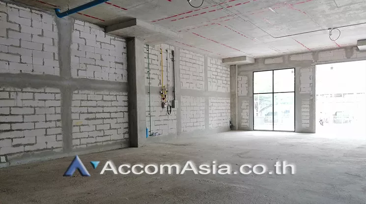 6  Retail / Showroom For Rent in Sukhumvit ,Bangkok BTS Phrom Phong at Retail Space for RENT AA24730