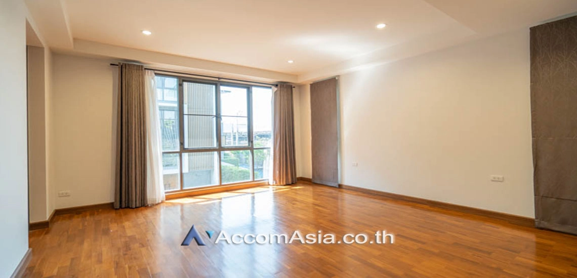 10  5 br House For Rent in Bang Na ,Bangkok BTS Bang Na at House in Compound AA24774