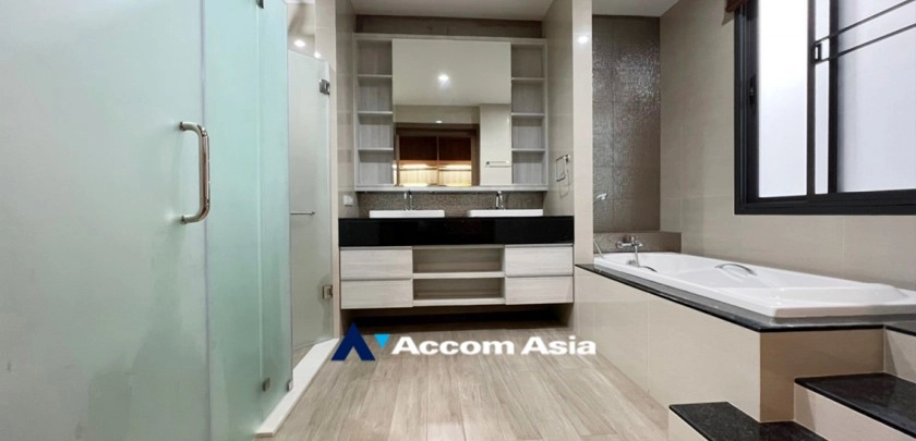 23  4 br House For Rent in Bang Na ,Bangkok BTS Bang Na at House in Compound AA24775