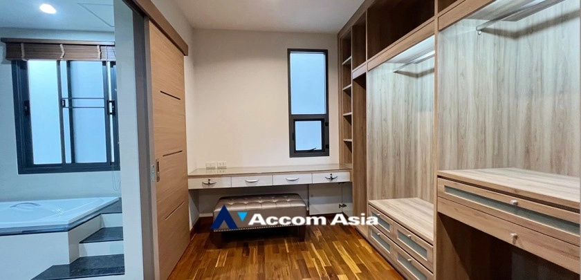 18  4 br House For Rent in Bang Na ,Bangkok BTS Bang Na at House in Compound AA24775