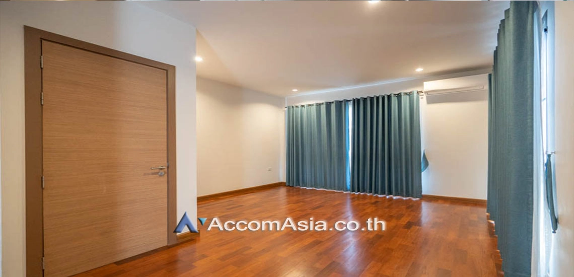 11  4 br House For Rent in Bang Na ,Bangkok BTS Bang Na at House in Compound AA24775