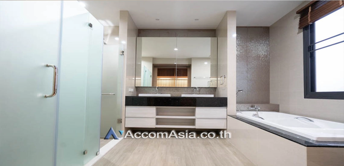 21  4 br House For Rent in Bang Na ,Bangkok BTS Bang Na at House in Compound AA24775