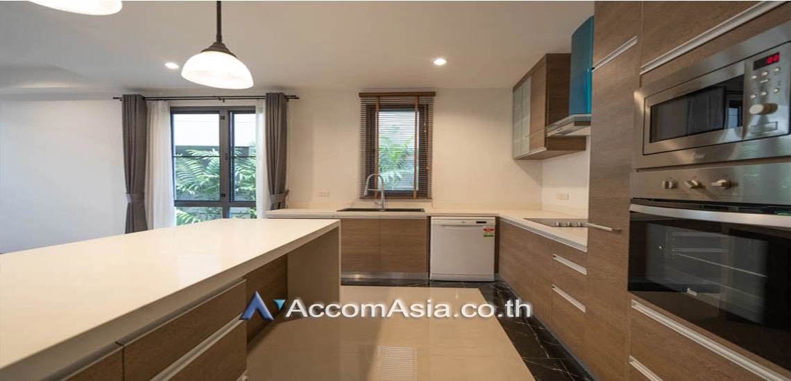 6  4 br House For Rent in Bang Na ,Bangkok BTS Bang Na at House in Compound AA24775