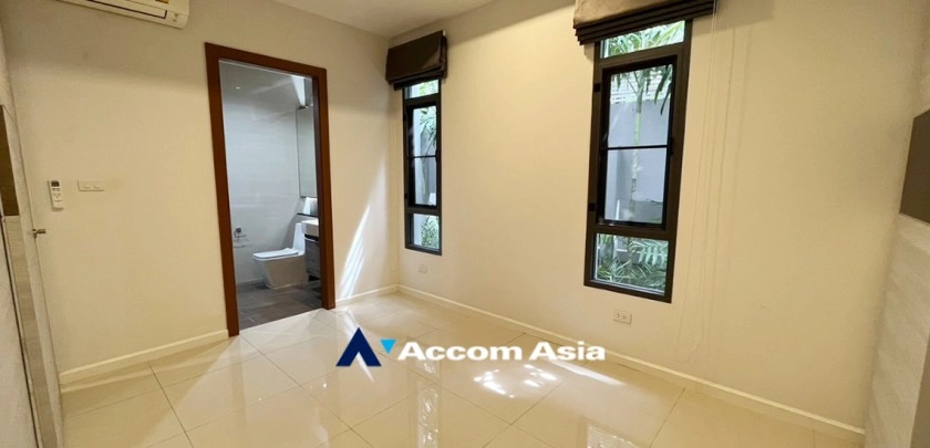 44  5 br House for rent and sale in Bang Na ,Bangkok BTS Bang Na at House in Compound AA24780